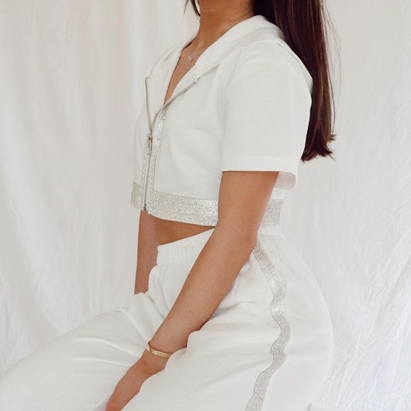 rhinestone cropped sweatshirt - Picture 2 of 4